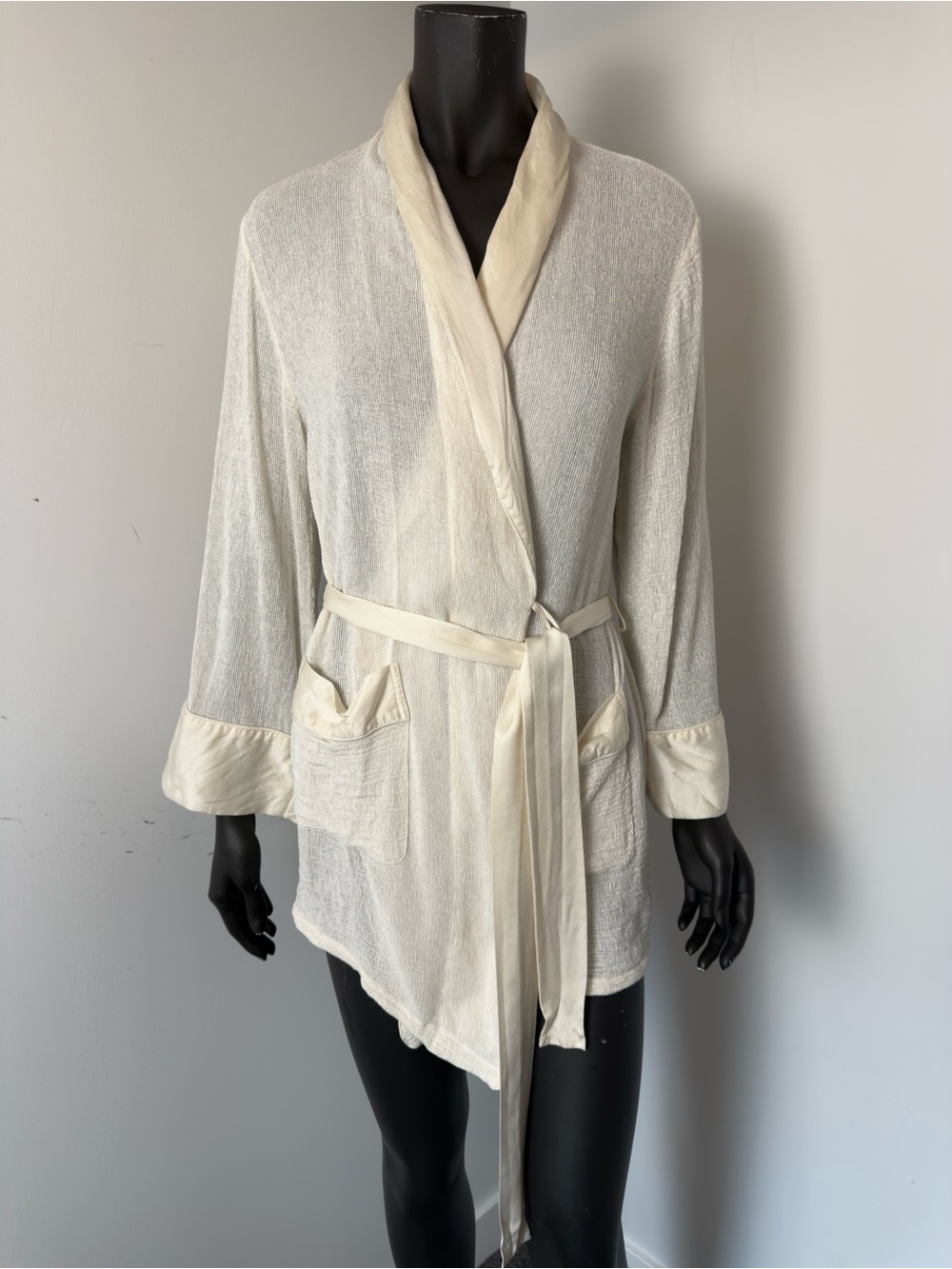 Elle Silk Vtg Cream Shawl Collar Women's Robe with Belt